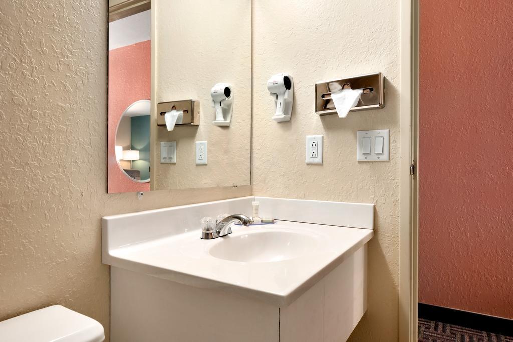 Rodeway Inn Effingham Εξωτερικό φωτογραφία